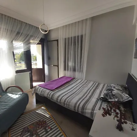 Havuzlu Bahceli Muestakil Villa